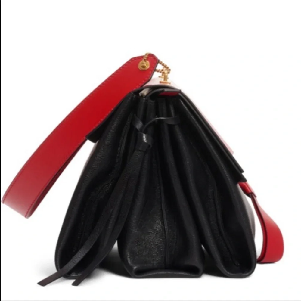 ❤️❤️ Valentino Garavani VRING medium shoulder bag red/black ❤️❤️like new